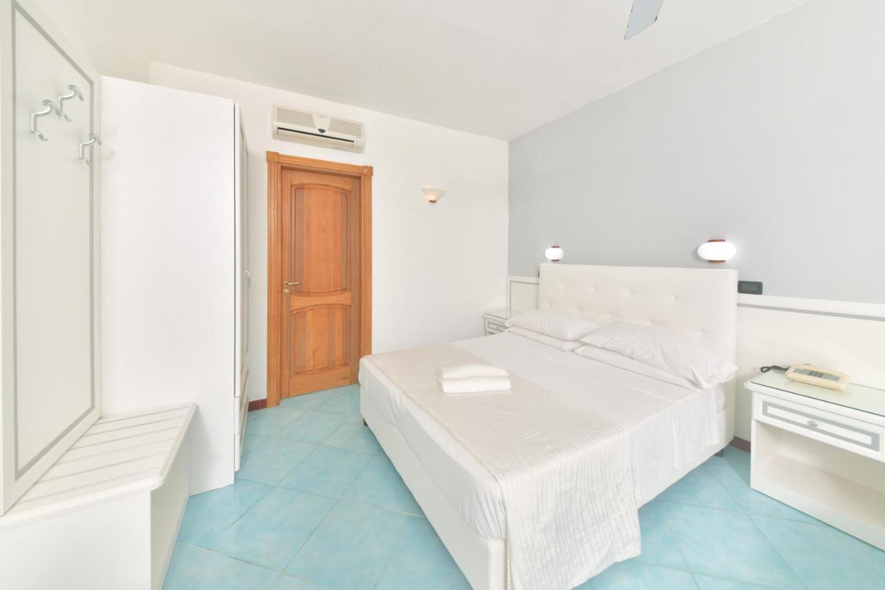 Hotel Pineta Ischia Esterno foto