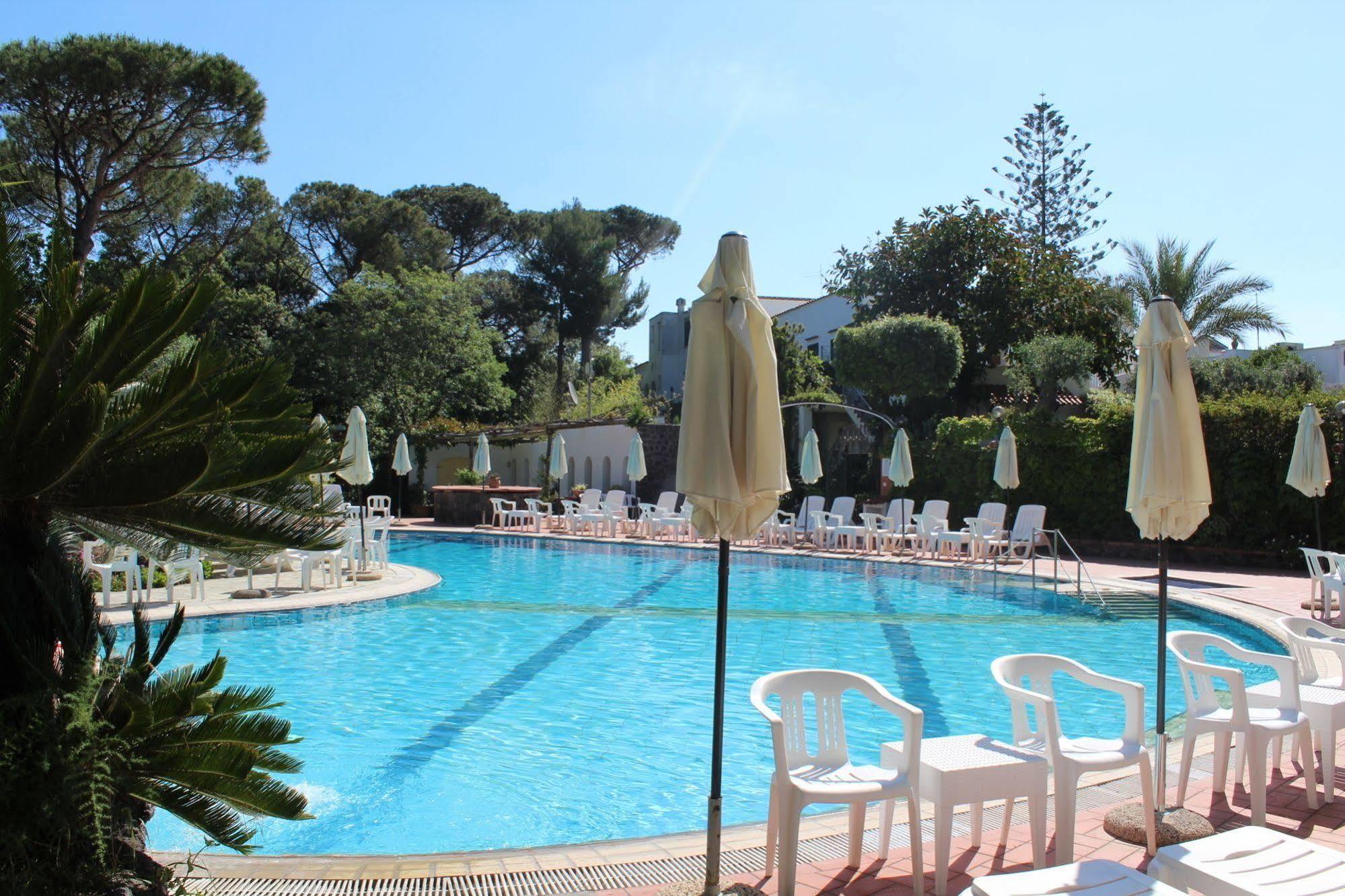Hotel Pineta Ischia Esterno foto
